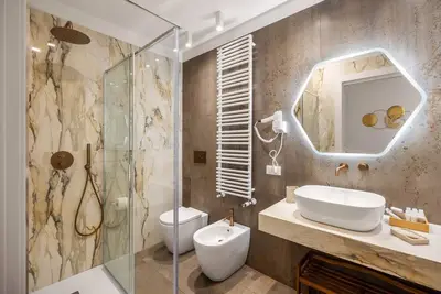 Image de Classic One Bedroom Apartment with King Bed