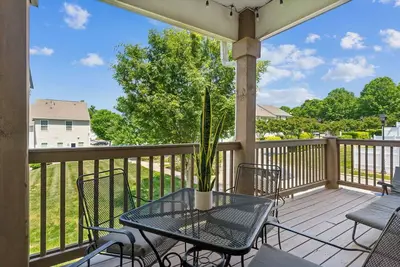 Image de Highland Creek Wfh Retreat - Condo + Garage + Deck