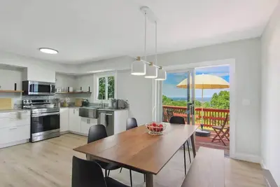 Image de Family-Friendly Retreat near Cornell & Downtown
