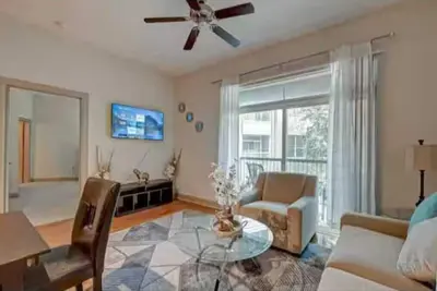 Image de Tasteful 2-bedroom 2 bath apt near Nrg, Med Ctr and Galleria