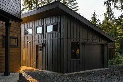 Image de Modern Mountain Mini House- studio house w/ sleeping loft Packwood with Wifi, Ac