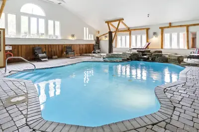 Image de Peaceful 2-Unit Forest Escape w/Spa, Fireplace Near Wolf River & Mauricie Park