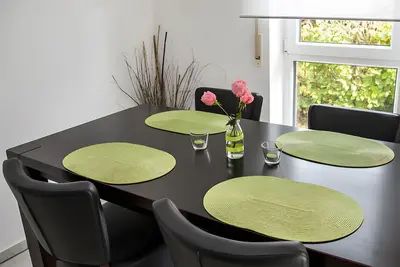 Image de Appartement \"Bernhardt\" avec terrasse partagée, jardin partagé et Wi-Fi