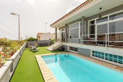 Image de Villa Spectaculaire Parking Wi-Fi Puissant Vue Mer