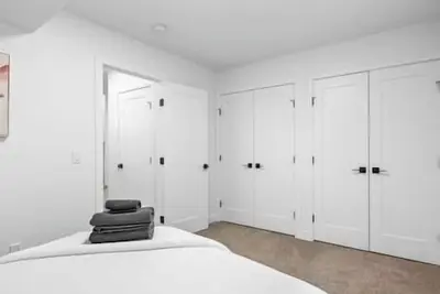 Image de 2 King Beds | Ping Pong |3br |Garage |Ac |Backyard