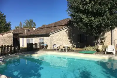 Image de Gite Bacquiès - Ferme et grange restaurée avec jardin clos et piscine chauffée
