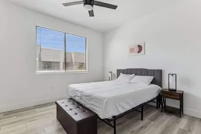 Image de CozySuites Glendale  - Westgate w pool! 16