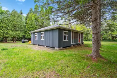 Image de Rustic Fishing Cabin near Sauble