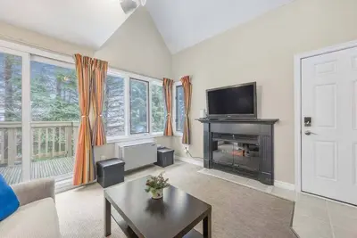 Image de Blue Haven | Ski-In-Out, Hot Tub & Shuttle