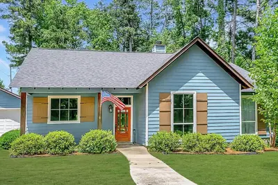 Image de Luxe, Comfortable, Clean & New