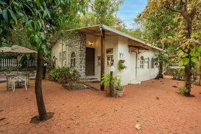 Image de Villa Noa, Palghar by Ebony Stays | Private 1bhk with Pool & Garden