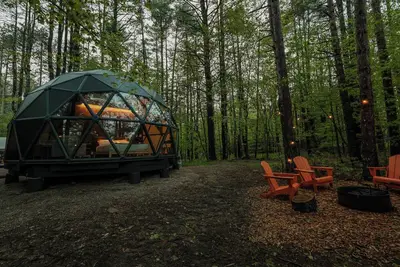 Image de Large, luxurious geodesic dome - 09