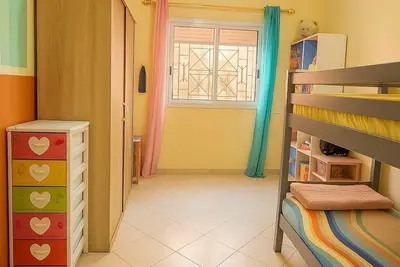 Superbe appartement près de M avenue Marrakech, Wifi et parking gratuit!