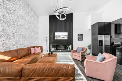 Image de Urban Retreat | Downtown Indy + Garage Parking!