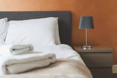Image de Deluxe Serviced Two Bed Apartment