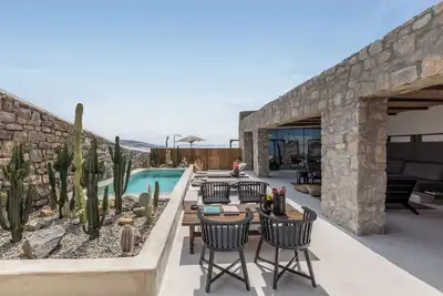 Image de 3-bedroom Villa in hotel with private pool in charming Agios Stefanos