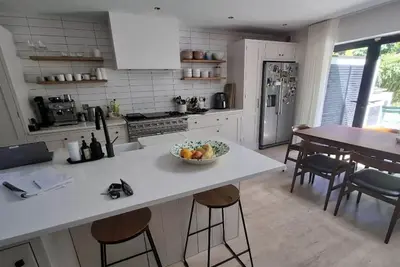 Image de Beautiful and spacious home in South Circular Rd.