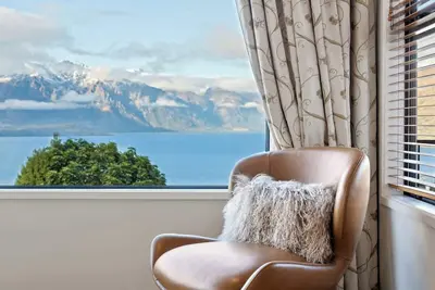 Image de Elevated Elegance in Fernhill