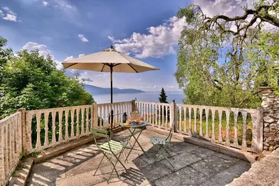 Image de L'Antica Limonaia by Theater Home - with marvellous lake view and private pool