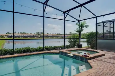 Image de Luxury 9br Villa w/ Theater, Game Room & Pool- Lakeview Retreat Near Disney