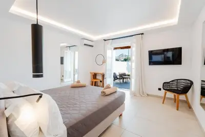 Image de Superior Double Suite with Jacuzzi Iii