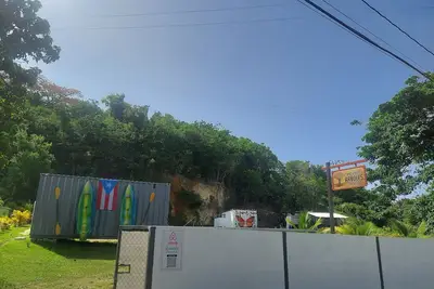 Image de 2 bedroom camper, minutes from Aguadilla & Isabela beaches with Ac and comfort.