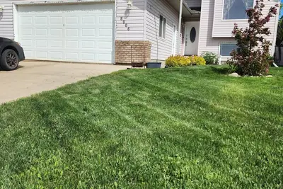 Image de Its a family friendly neighborhood located in a private residential area.