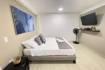 Image de Studio apartment in Castellana with workspace
