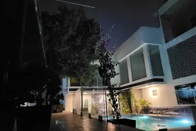 Image de Centrally located apartment in secure subdivision, 5 min from Ford, 40 min from Aifa.