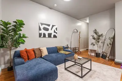 5bd Duplex w/ Private Patio Bbq and Arcade Games