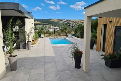 Image de Villa  avec Piscine Privée & Salle de Cinéma