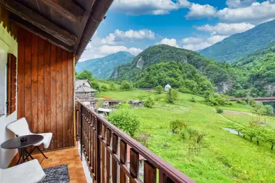 Image de Appartement confortable de 2 chambres à.