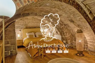 Image de Le Nid Vouté, charmant appartement avec terrasse situé au coeur de Roue