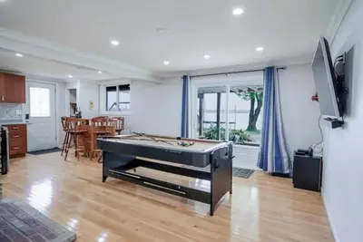 Image de Year Round Lakeview Cottage