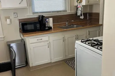 Image de Charming 1-bedroom cottage in Oakland with WiFi, Ac