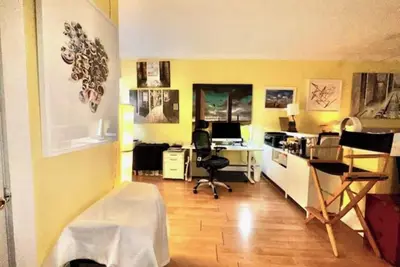 Image de Charming Apartment With Separate Entrance