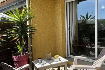 Image de Charmant Pavillon T3 avec terrasse climatisé parking et plage 4vasga1