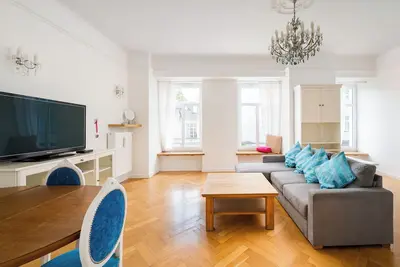 Mokotowska Royal Apartment