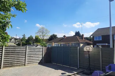 Image de Medway Bungalow, Send Accessible, The Apple Tree in (Rainham) Gillingham, Kent.