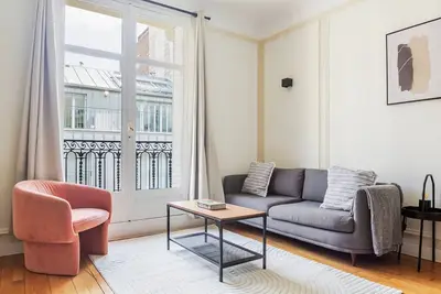 Image de Blueground | Porte Dauphine, balcony, nr Bois de Boulogne