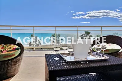 Image de La Volta, Superbe Appartement en première ligne de plage