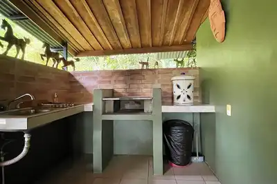 Image de Linda cabaña rústica en Sarapiqui de Heredia con piscina y  wifi