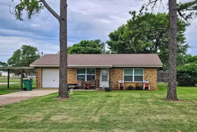 Image de Charming 2-bedroom house in Granite nestled at the foot of the Quartz Mountains