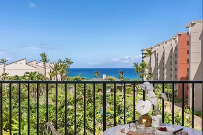 Image de Oceanview 2bd Condo Steps to the Pool - Kaanapali Shores 529