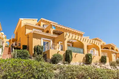 Image de 2 Bedroom Apartment with 2 Pools