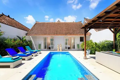 Image de Charming 2-bedroom villa with WiFi, Ac in amazing Seminyak Bali
