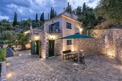Image de Villa à Kissakas Plage avec Vue sur Mer