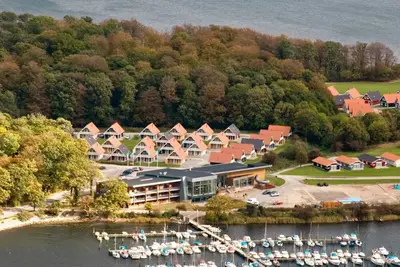 Image de 8 Person Holiday Home on a Holiday Park in Grasten