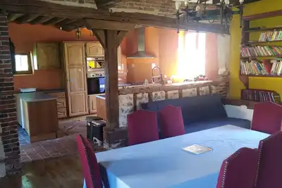 Image de ferme traditionelle à la campagne