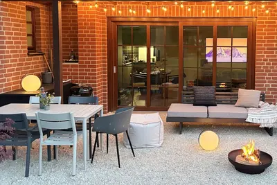 Image de Goodwood Lodge by the lake - vacation home with private sauna